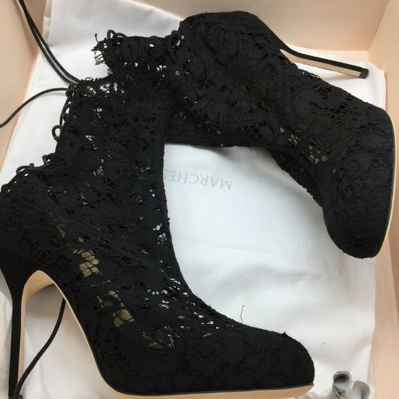 EU 37 Marchesa Mia Black Lace & Suede Ankle Bootie
